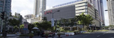 ⭐ Top 10 Hotels Near Glorietta Mall in Manila for 2024 .